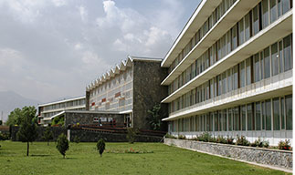 住宿舍，仿佛還在校園